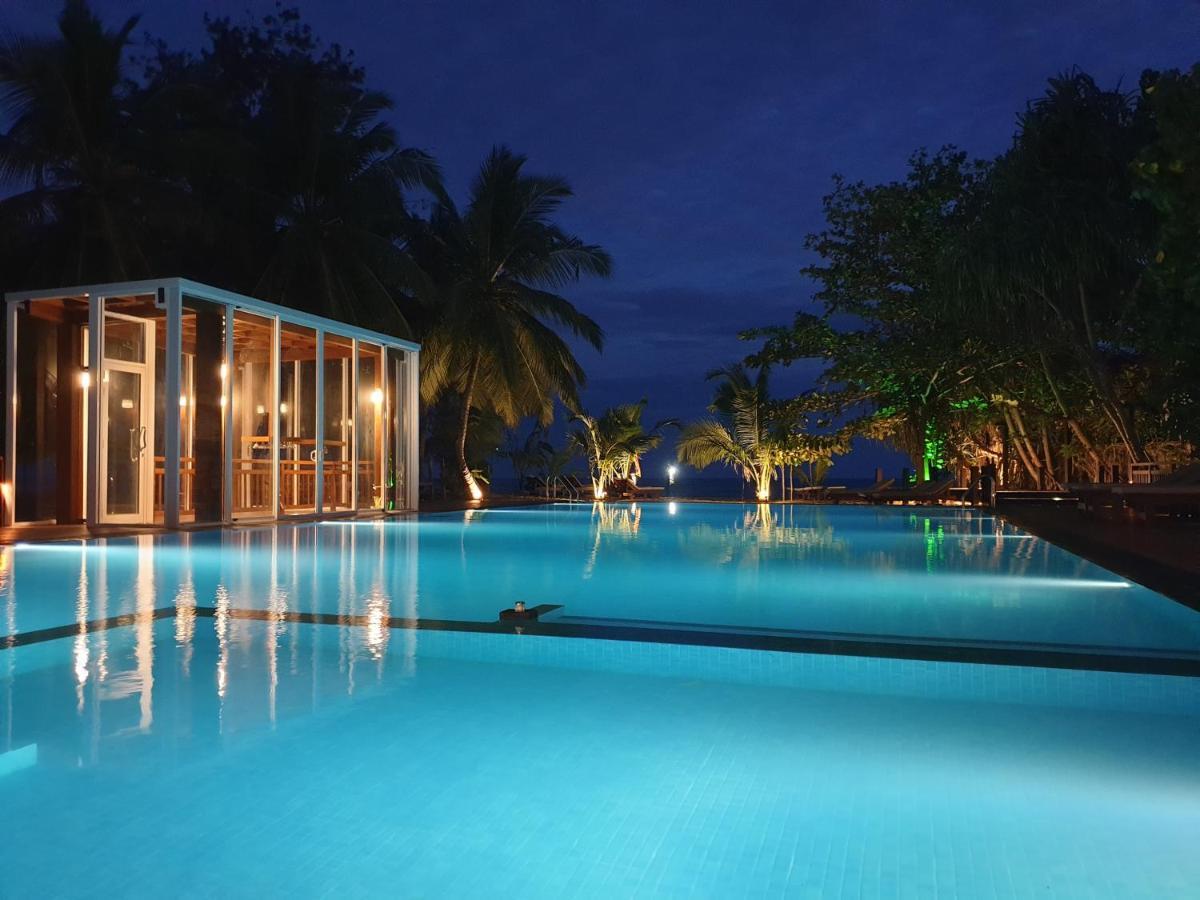 Marakolliya Beach Resort Tangalle Dış mekan fotoğraf
