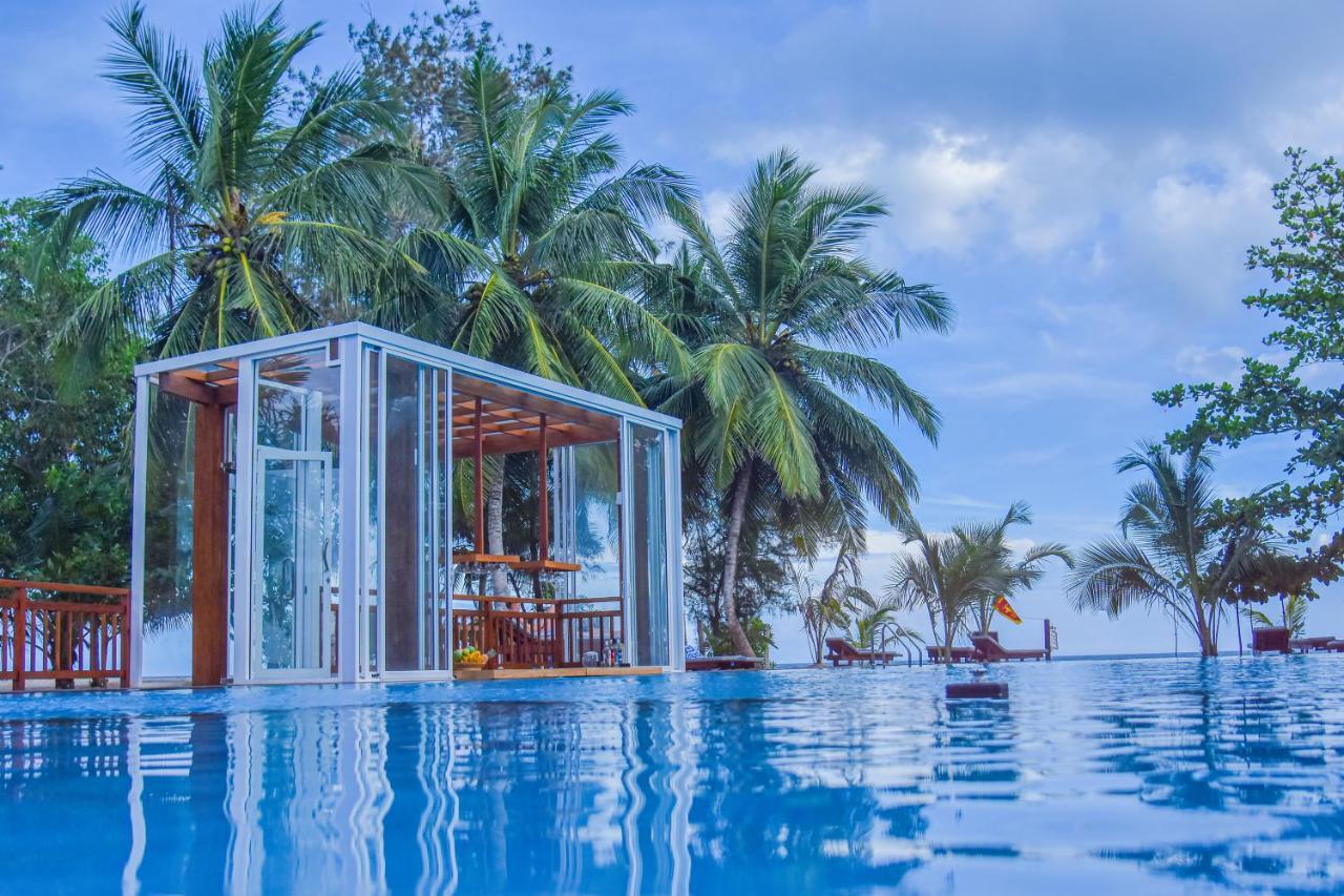 Marakolliya Beach Resort Tangalle Dış mekan fotoğraf