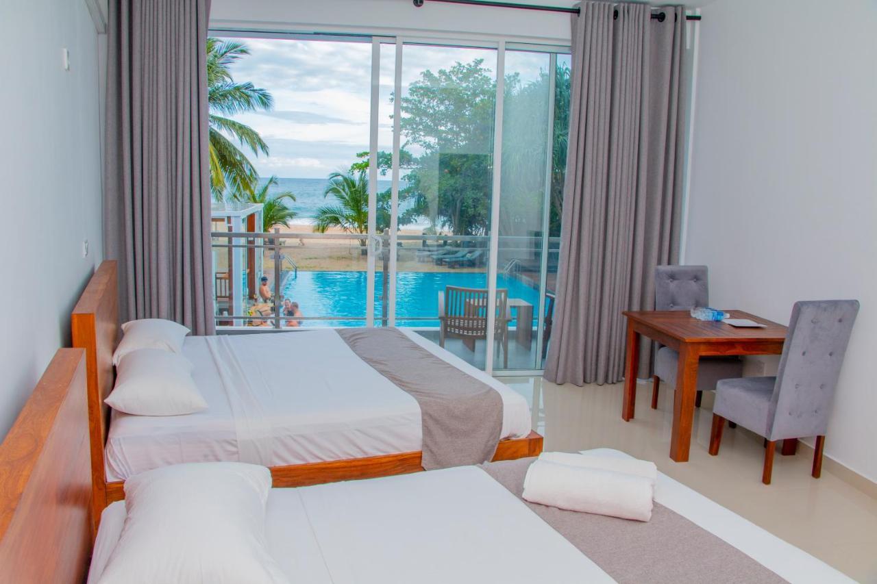 Marakolliya Beach Resort Tangalle Dış mekan fotoğraf