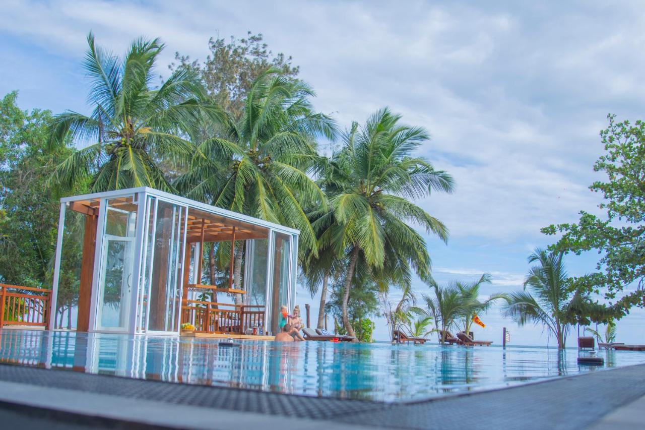 Marakolliya Beach Resort Tangalle Dış mekan fotoğraf